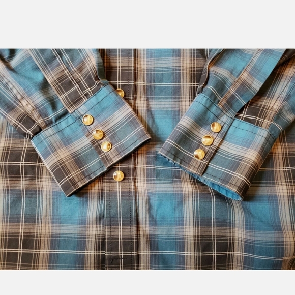 Pendleton Frontier long sleeve button up plaid - Picture 3 of 5